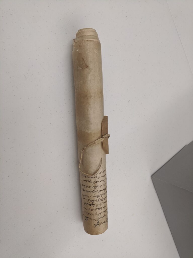 Image of a scroll 